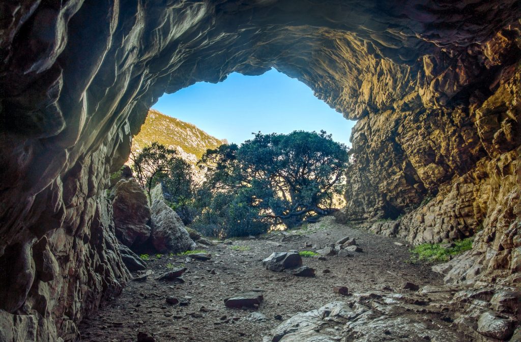 Phillipskop Cave - Rock Art and Heritage Site